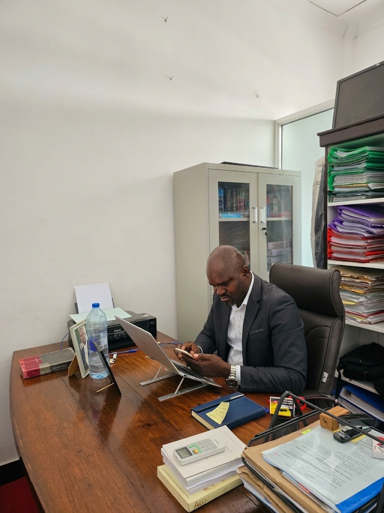 Gumbah Office